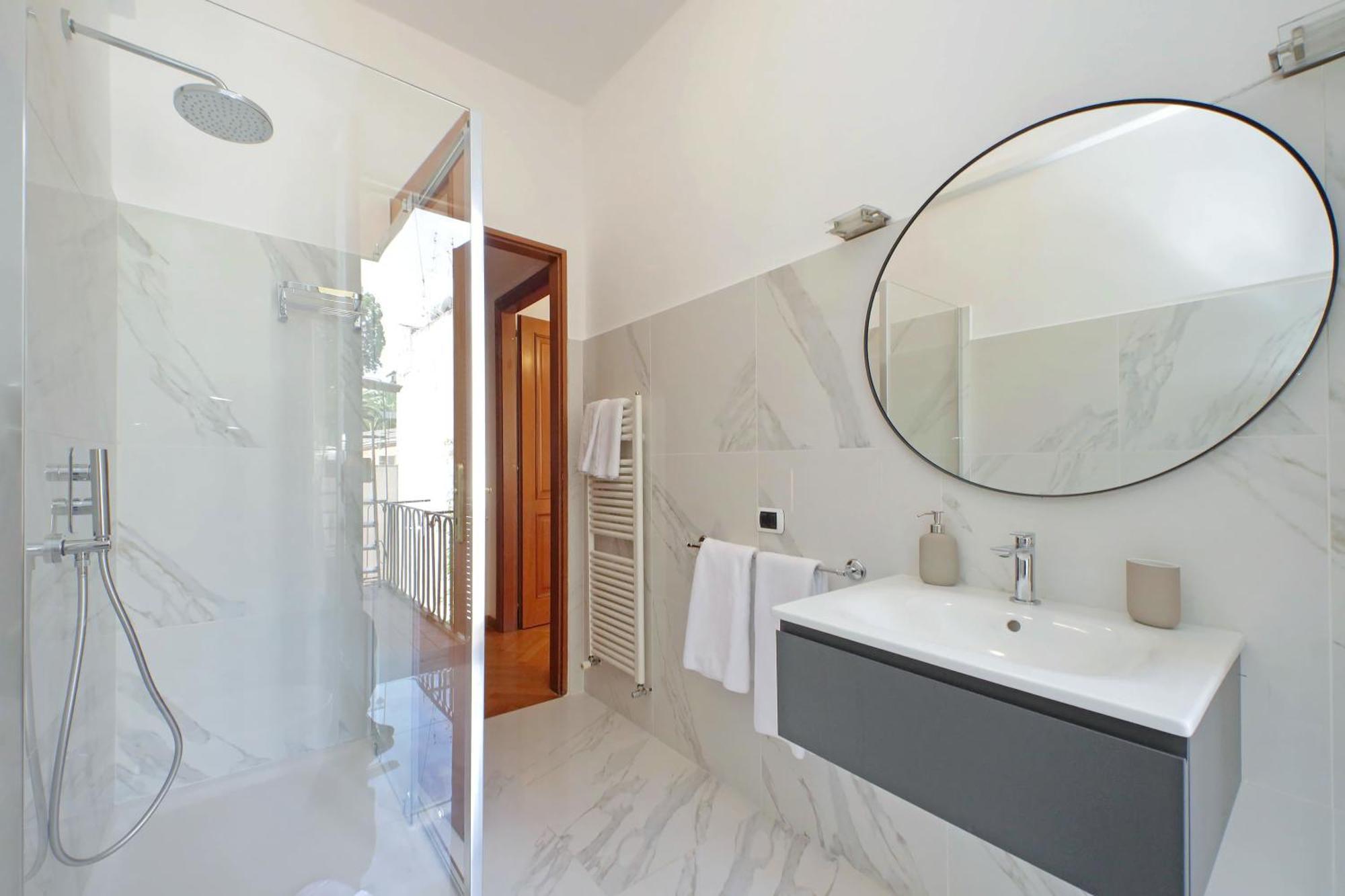 Ych-Comfortable 2 Bedrooms Flat Near Colosseum Rom Exterior foto