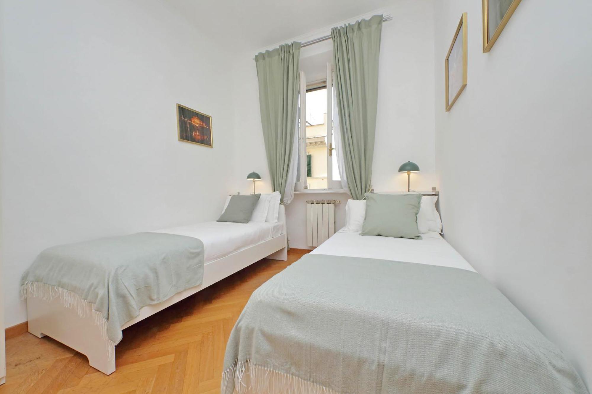 Ych-Comfortable 2 Bedrooms Flat Near Colosseum Rom Exterior foto